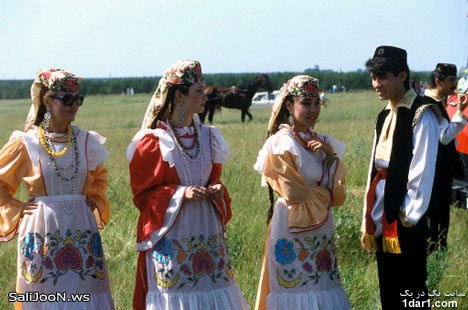 تصاویری از دختران 
سنتی روس زیبا و جذاب